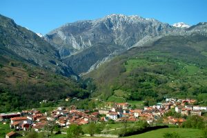 Arenas de Cabrales, la puerta a los Picos de Europa