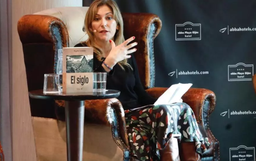 Begoña Gonzalez en el V Congreso de Escritores_Gijon_2022